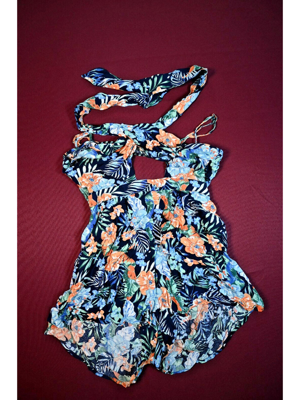Blush & Lily Floral Rumper Size L Halter Meck Keyhole Cutout Ttopical Summer - Picture 3 of 7